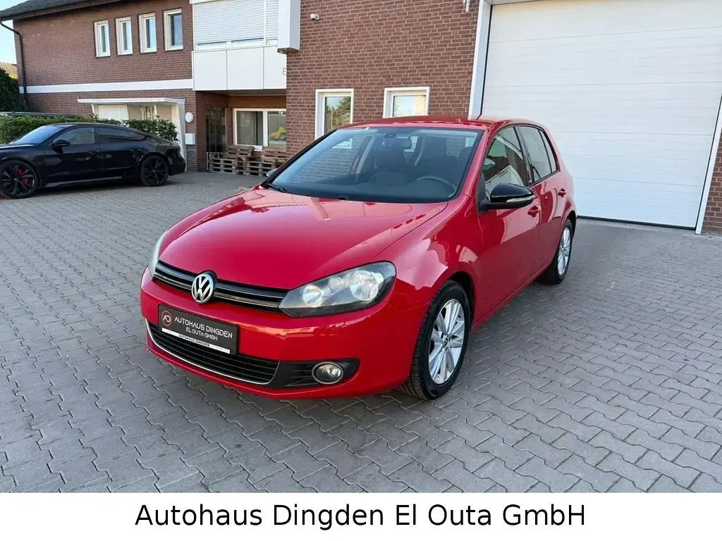 Gebraucht VW Golf VII Style 105 PS (77 kW) 2012 Rot Limousine