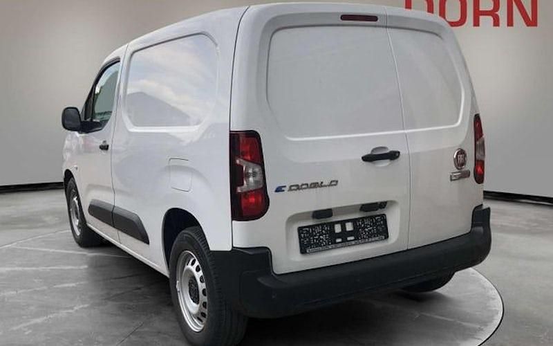 Gebraucht Fiat e-Doblò 100 kW (136 PS) 2024 Weiß Van / Kleinbus