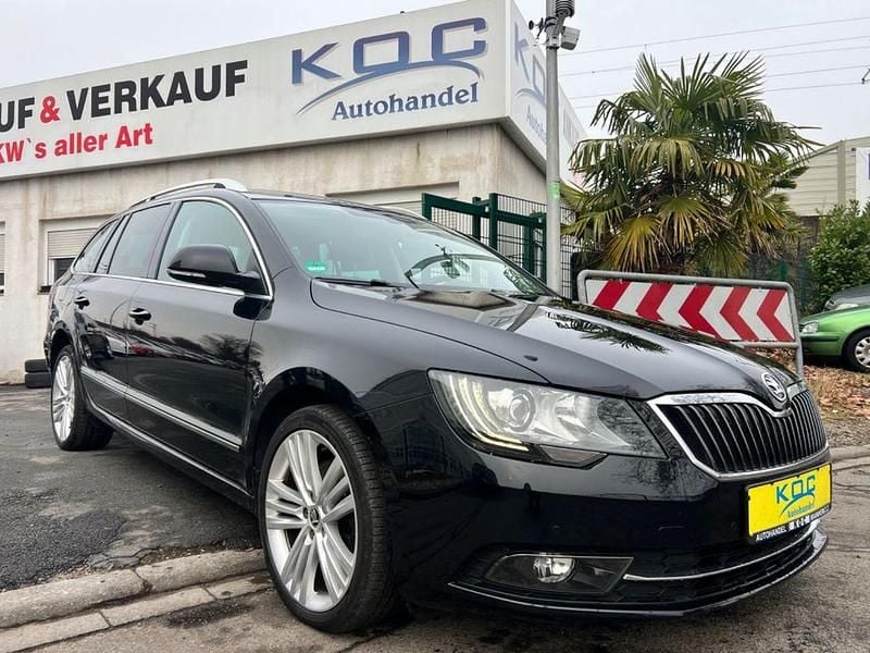 Schwarz Gebraucht 2015 Skoda Superb Elegance Kombi | 13.900 € (Fairer Preis) - Bild 1/4