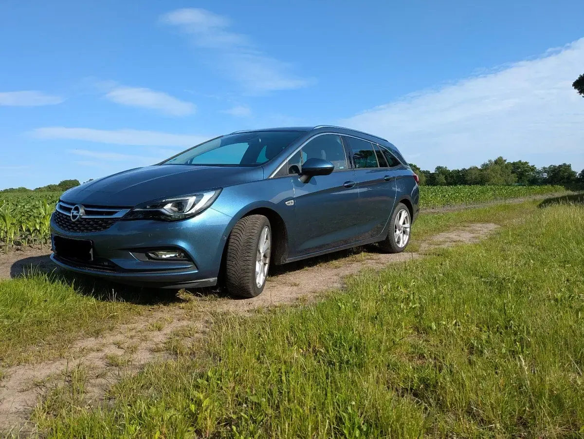Gebraucht Opel Astra 160 PS (117 kW) 2016 Blau Kombi