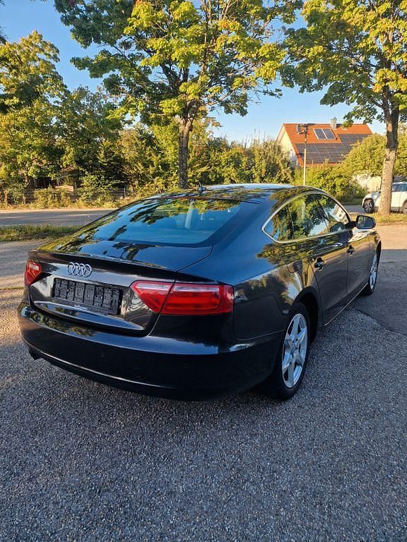 Gebraucht Audi A5 Sport 170 PS (125 kW) 2011 Grau Coupé
