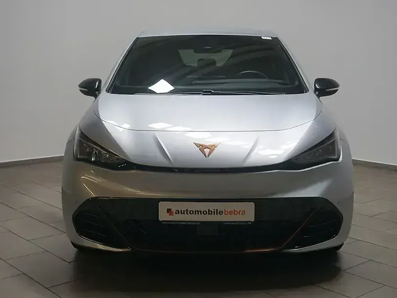 Usata Cupra Born e-Boost 169 kW (231 CV) 2023 Argento Utilitaria