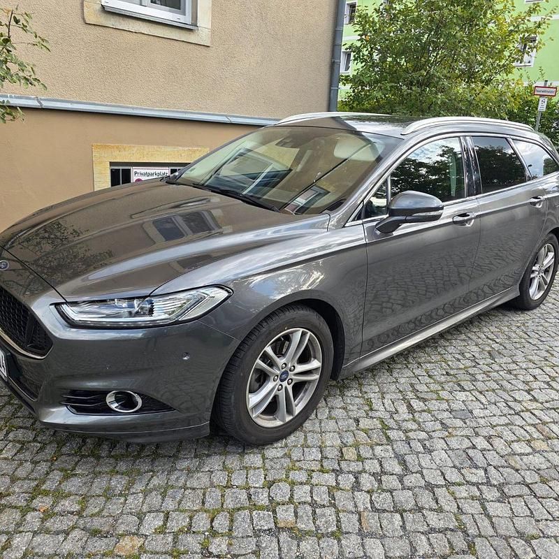 Grau Gebraucht 2017 Ford Mondeo Titanium Kombi | 9.850 € (Superpreis) - Bild 1/4