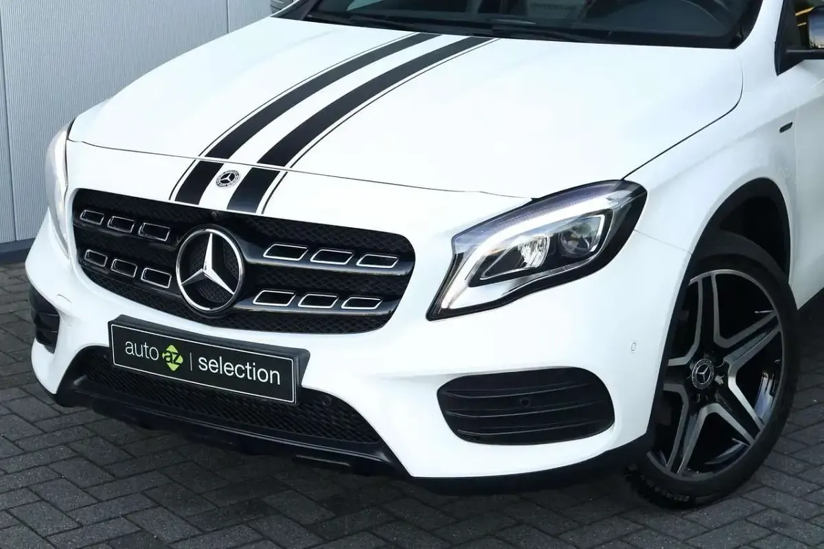 Gebraucht Mercedes GLA200 Premium Plus 156 PS (114 kW) 2018 Weiß SUV
