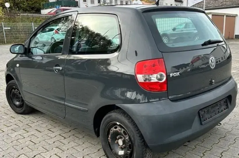 Second-hand VW Fox Style 54 CP (39 kW) 2010 Gri Hatchback