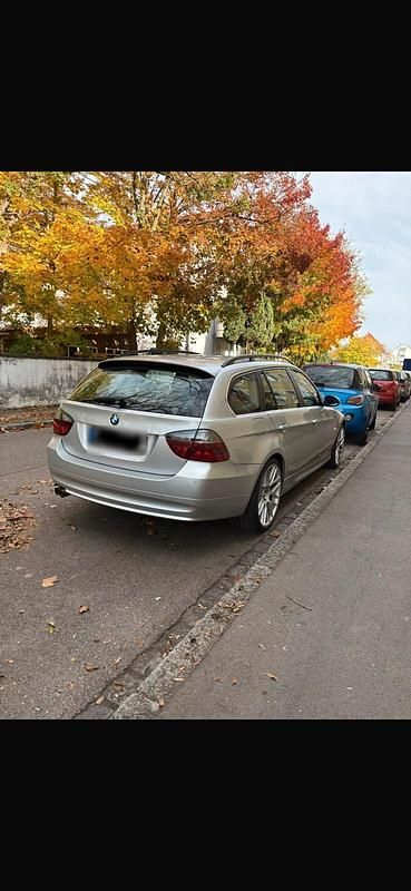 Gebraucht BMW 325 218 PS (160 kW) 2006 Silber Kombi