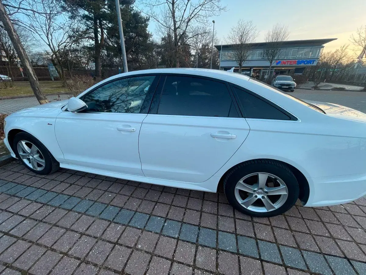 Używany Audi A6 S-Line 190 KM (139 kW) 2016 Biały Sedan/Limuzyna