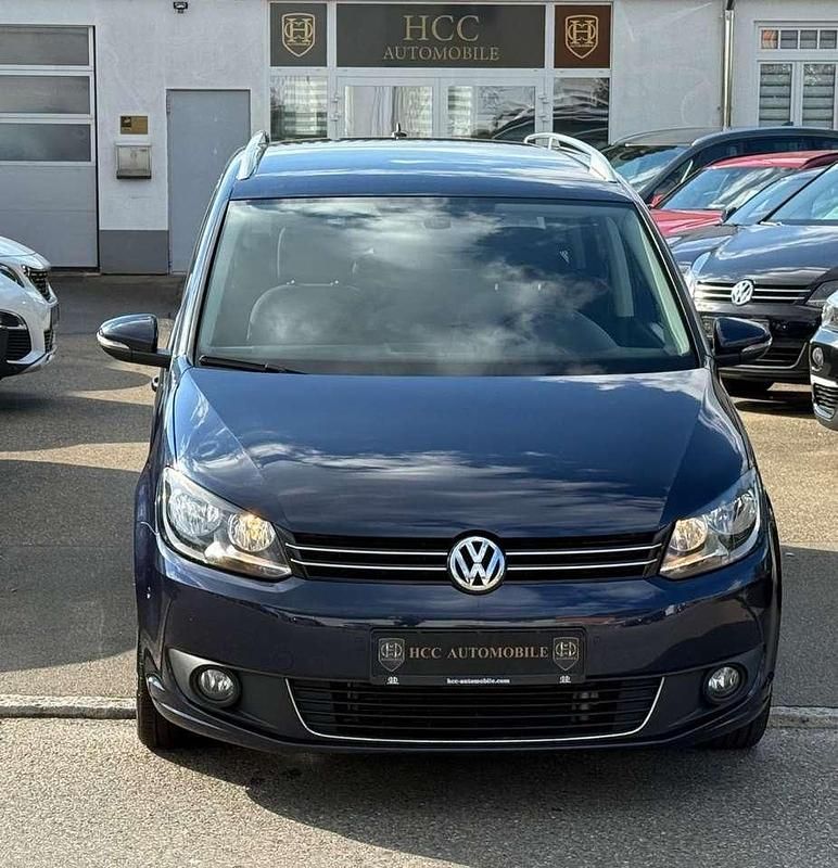 Night blue metallic Gebraucht 2015 VW Touran Comfortline Van / Kleinbus | 10.991 € (Superpreis) - Bild 1/4