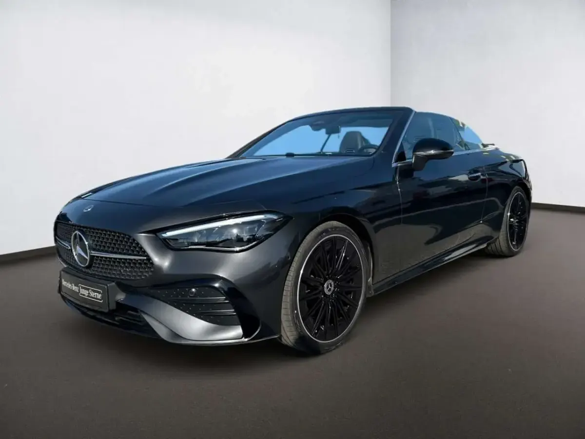 Gebraucht Mercedes CLE200 AMG 204 PS (150 kW) 2025 Graphitgrau Cabrio