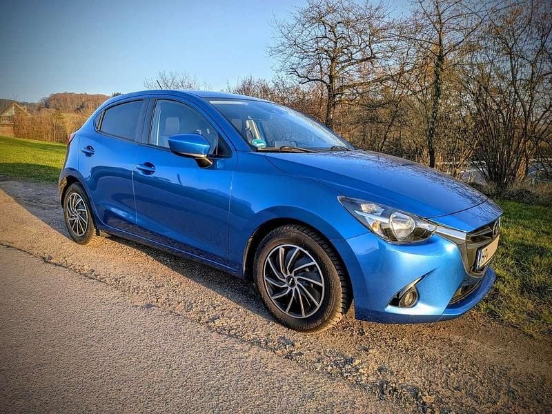 Gebraucht Mazda 2 Nakama 90 PS (66 kW) 2016 Blau Limousine