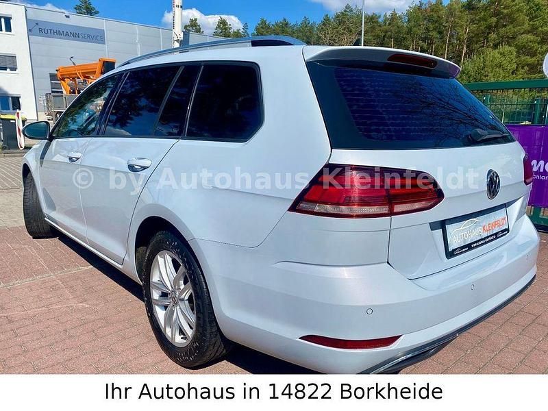 Second-hand VW Golf VII Comfortline 150 CP (110 kW) 2017 Argintiu Break