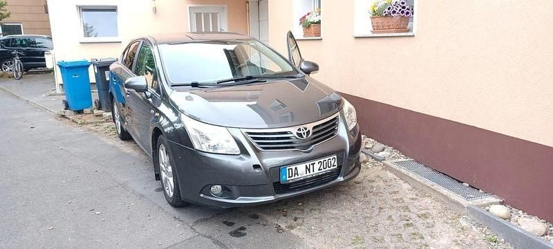 Gebraucht Toyota Avensis Executive 177 PS (130 kW) 2009 Silber Limousine