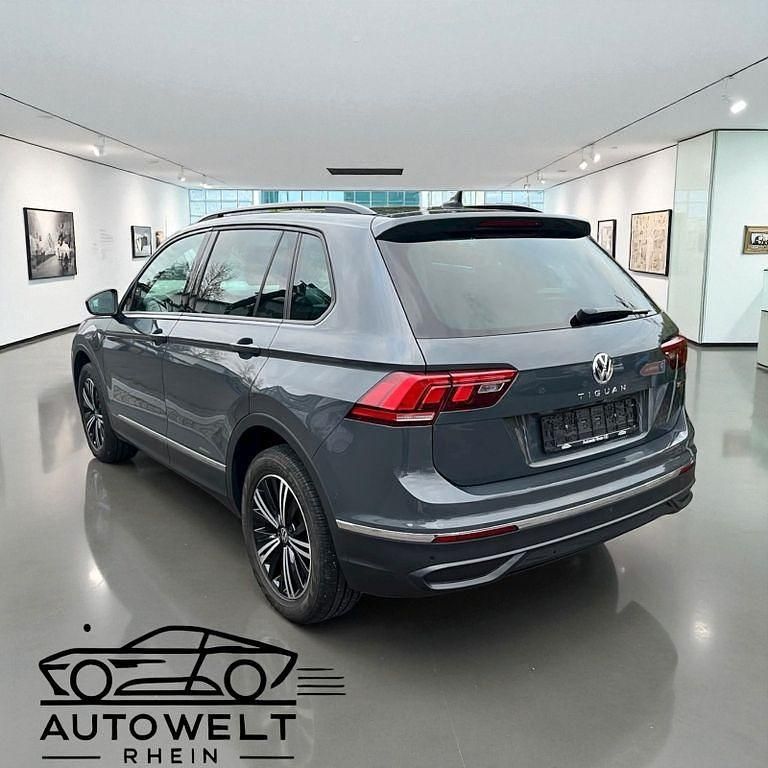 Gebraucht VW Tiguan 150 PS (110 kW) 2021 Grau SUV