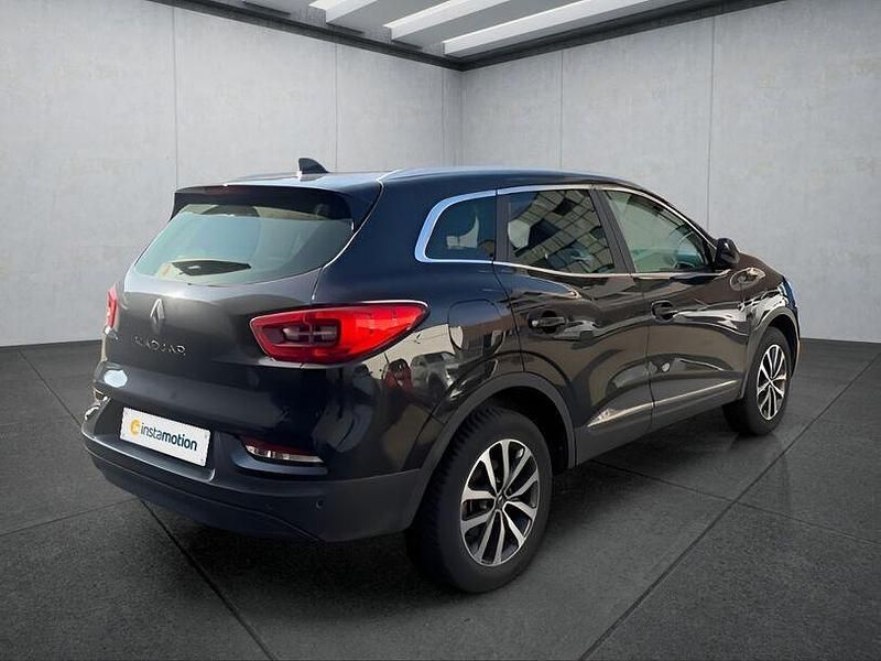 Gebraucht Renault Kadjar Zen 140 PS (102 kW) 2022 Schwarz SUV