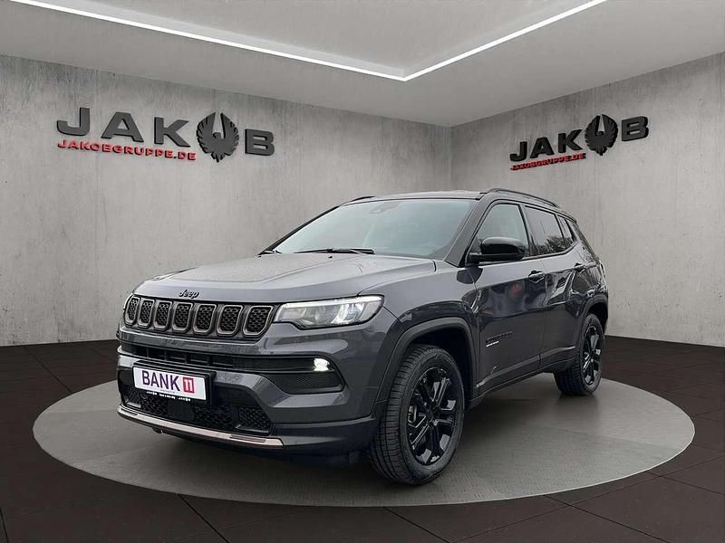 Graphite grey/dach schwarz Gebraucht 2023 Jeep Compass SUV | 35.399 € (Etwas zu teuer) - Bild 1/4
