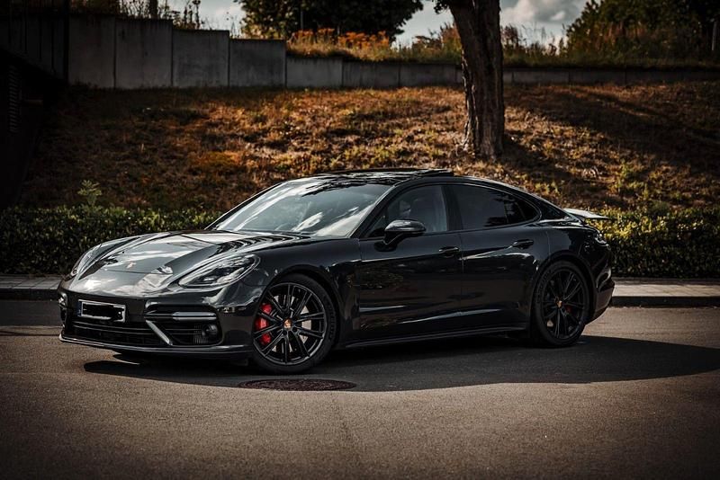 Gebraucht Porsche Panamera Turbo 549 PS (403 kW) 2019 Grau Limousine