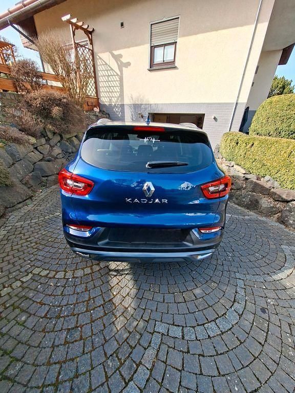 Gebraucht Renault Kadjar Bose Edition 140 PS (102 kW) 2019 Blau SUV