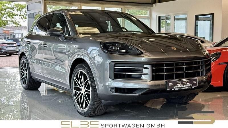 Gebraucht Porsche Cayenne 470 PS (345 kW) 2024 Grau SUV