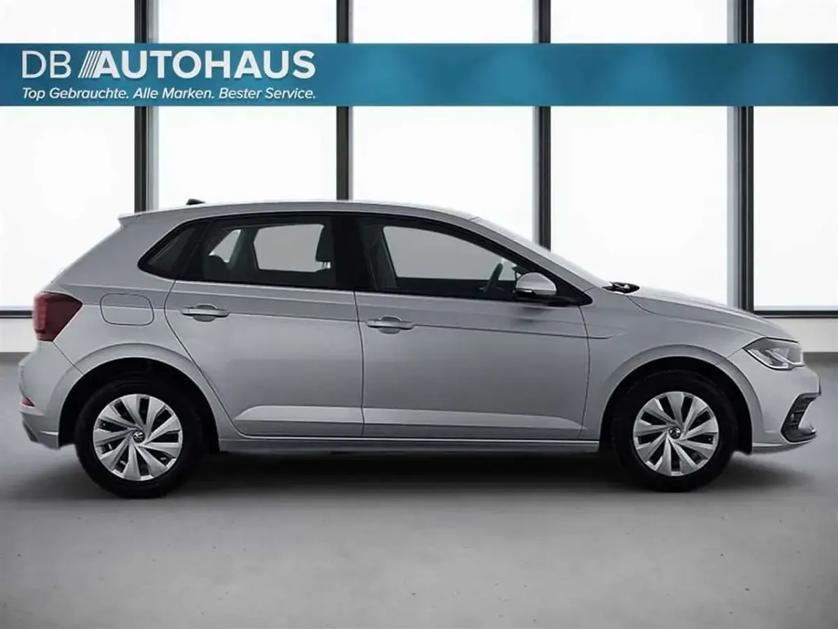 Gebraucht VW Polo Life 95 PS (69 kW) 2024 Silber Kleinwagen