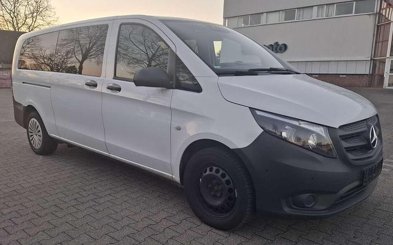 Gebraucht Mercedes Vito 163 PS (119 kW) 2022 Arktikweiss Van