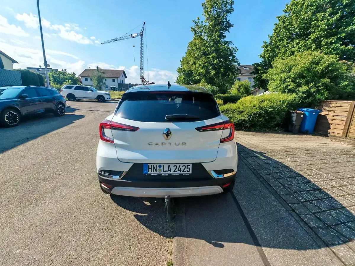 Gebraucht Renault Captur Techno 140 PS (102 kW) 2023 Weiß SUV