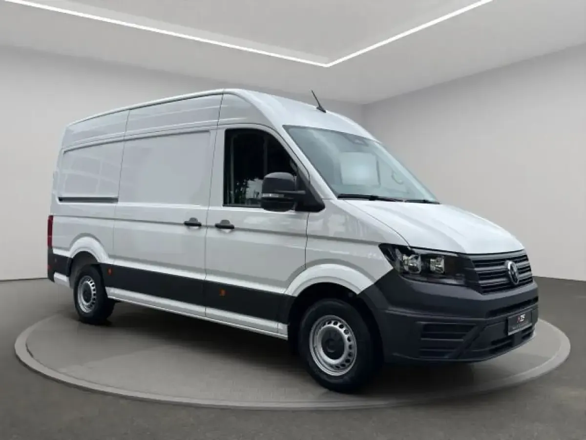 Gebraucht VW Crafter 140 PS (102 kW) 2026 Candyweiß Van