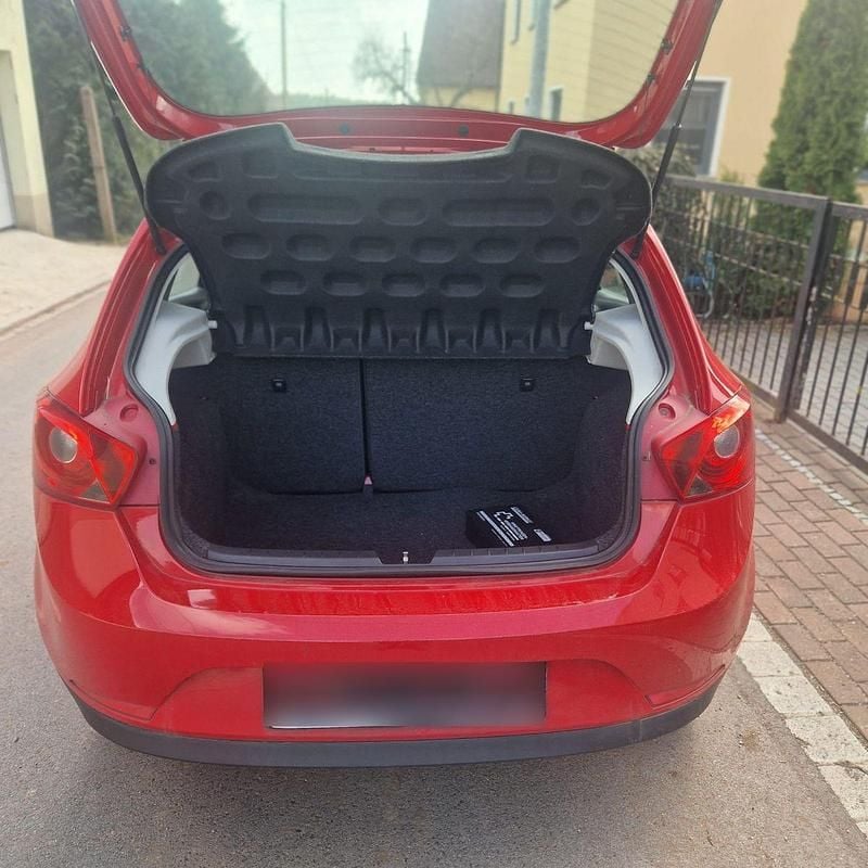 Gebraucht Seat Ibiza Reference 86 PS (63 kW) 2012 Rot Kleinwagen