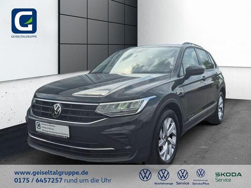 Uranograu Gebraucht 2023 VW Tiguan Life SUV | 27.960 € (Superpreis) - Bild 1/4