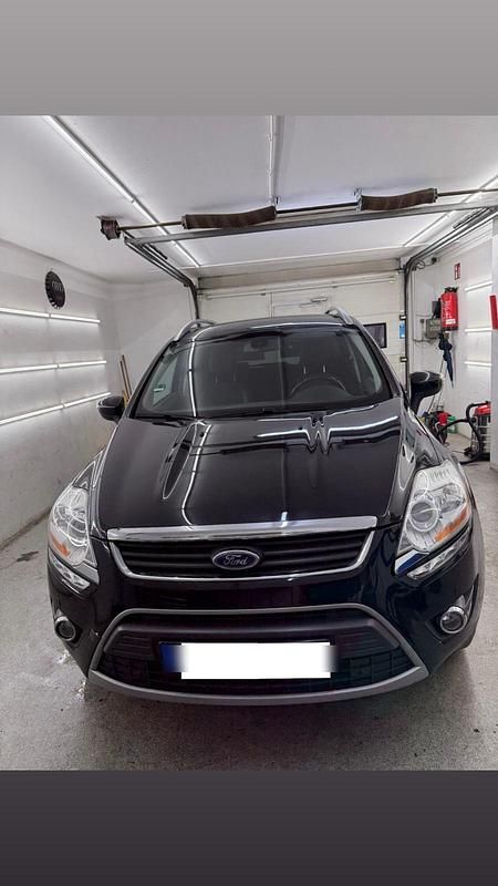 Gebraucht Ford Kuga 140 PS (102 kW) 2012 Schwarz SUV
