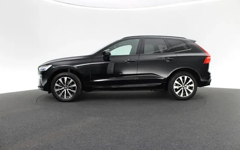 Gebraucht Volvo XC60 Plus 197 PS (144 kW) 2023 Schwarz SUV