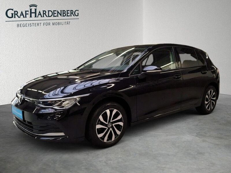 Schwarz Gebraucht 2022 VW Golf VIII Active Limousine | 21.879 € (Fairer Preis) - Bild 1/4