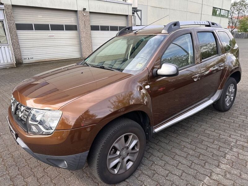 Braun Gebraucht 2014 Dacia Duster Prestige SUV | 6.490 € (Guter Preis) - Bild 1/4