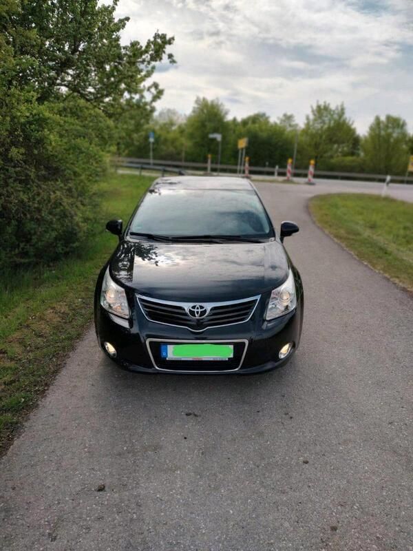 Schwarz Gebraucht 2009 Toyota Avensis Sport Limousine | 9.500 € (Etwas zu teuer) - Bild 1/4