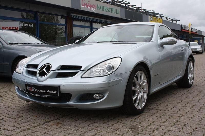 Silber Gebraucht 2005 Mercedes SLK200 Cabrio | 9.995 € (Fairer Preis) - Bild 1/4