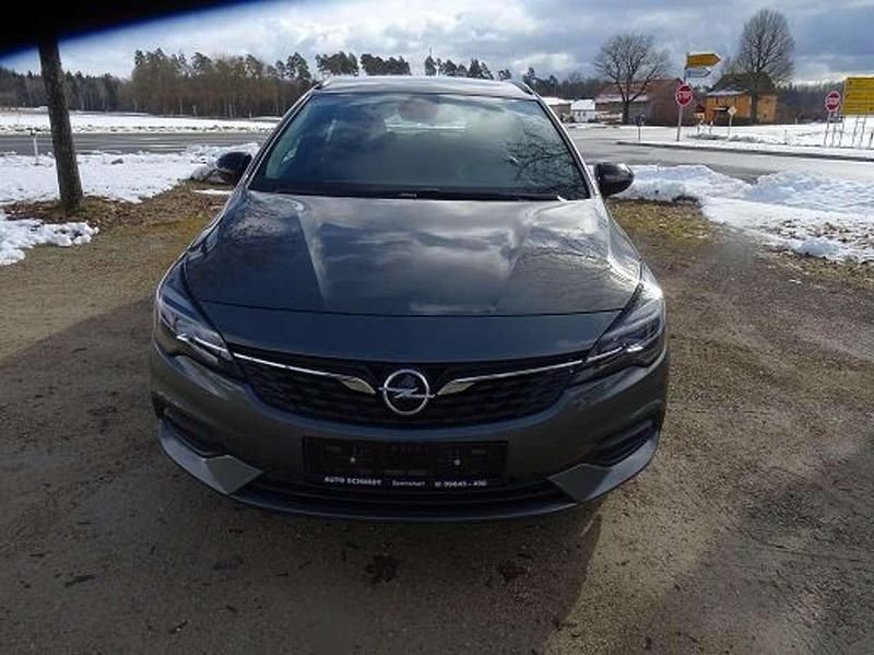 Gebraucht Opel Astra 131 PS (96 kW) 2022 Mondsteingrau metallic Kombi