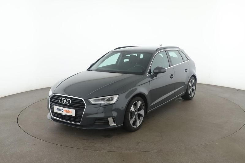 Grau Gebraucht 2018 Audi A3 Sport Limousine | 19.890 € (Fairer Preis) - Bild 1/3