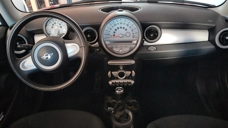 Usata Mini Cooper 120 CV (88 kW) 2009 Rosso Utilitaria