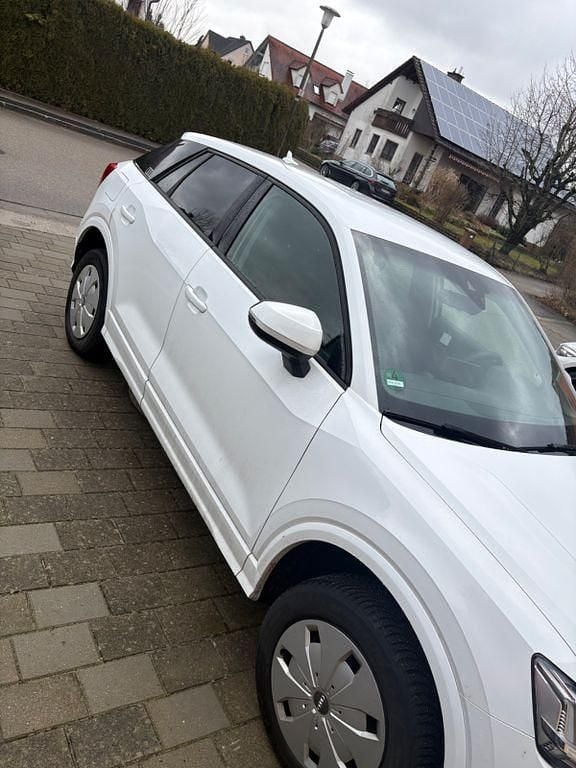 Gebraucht Audi Q2 Sport 116 PS (85 kW) 2017 Weiß SUV