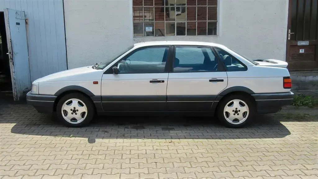Brugt VW Passat GT 174 HK (127 kW) 1991 Sølv Sedan