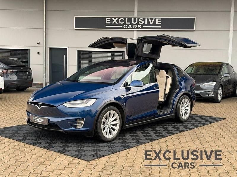 Blau Gebraucht 2020 Tesla Model X SUV | 49.850 € (Fairer Preis) - Bild 1/4