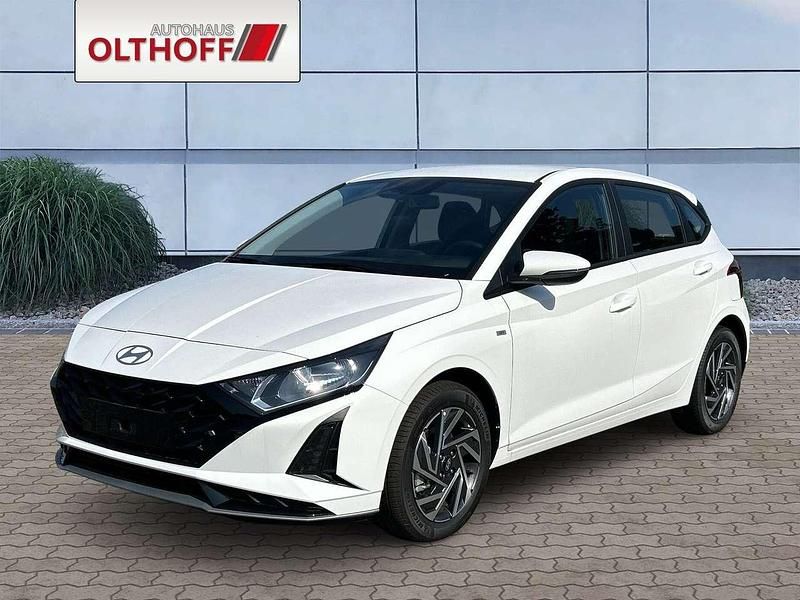 Atlas white Neu 2025 Hyundai i20 Comfort Kleinwagen | 18.750 € - Bild 1/4