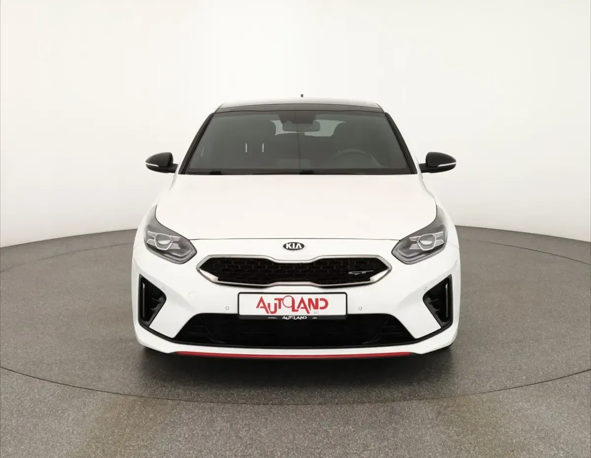 Gebraucht Kia ProCeed GT GT 204 PS (150 kW) 2019 Weiß Kleinwagen