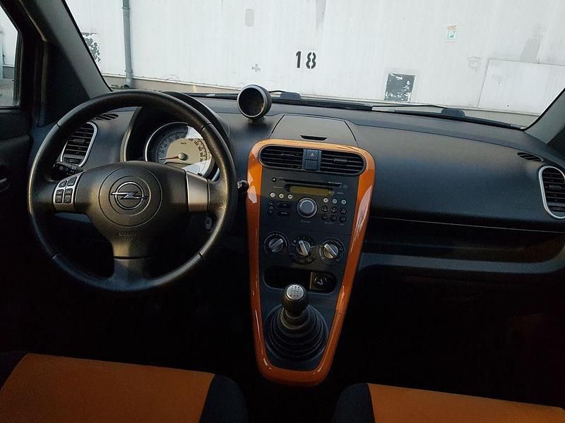 Gebraucht Opel Agila Edition 86 PS (63 kW) 2009 Schwarz Kleinwagen