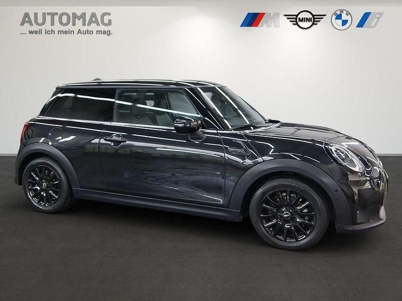Gebraucht Mini Cooper 136 PS (100 kW) 2023 Schwarz Kleinwagen