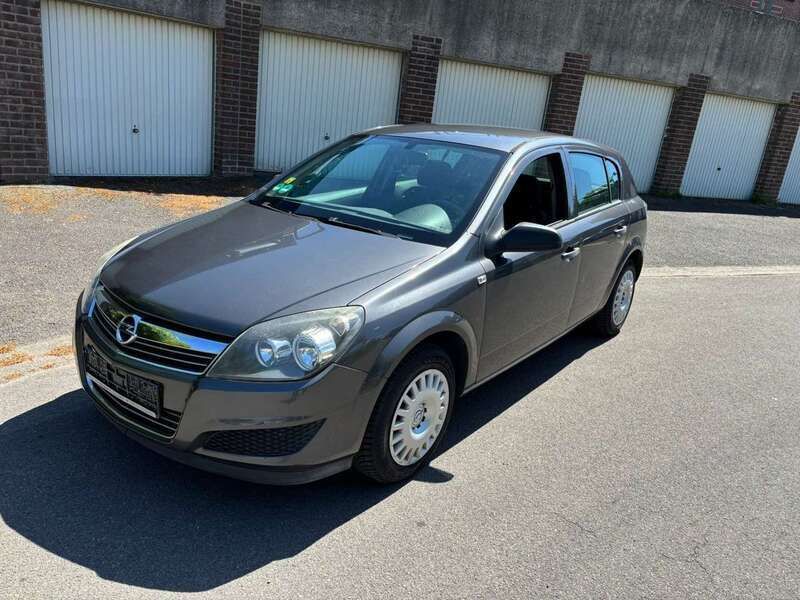 Gebraucht 2009 Opel Astra GTC Edition Limousine | 2.500 € (Fairer Preis) - Bild 1/4