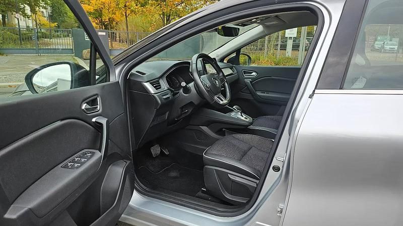 Gebraucht Renault Captur Intens 158 PS (116 kW) 2021 Silber SUV