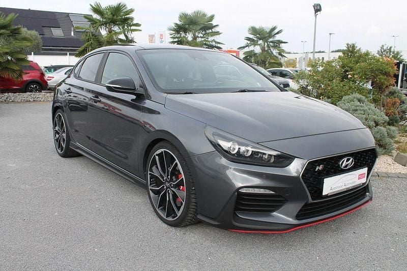 Grau Gebraucht 2019 Hyundai i30 N Performance Limousine | 22.990 € (Fairer Preis) - Bild 1/4
