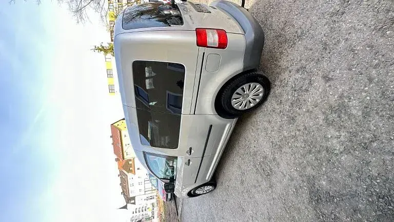Gebraucht VW Caddy Life 105 PS (77 kW) 2007 Silber Van / Kleinbus