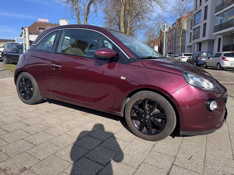 Gebraucht Opel Adam Glam 87 PS (63 kW) 2013 Samtrot (p2)/berry red (p2) Kleinwagen