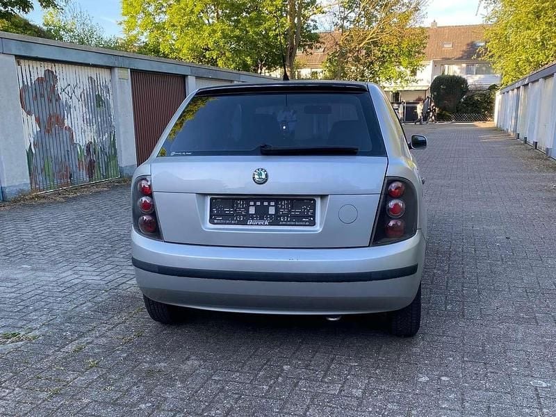 Gebraucht Skoda Fabia Classic 75 PS (55 kW) 2003 Grau Limousine